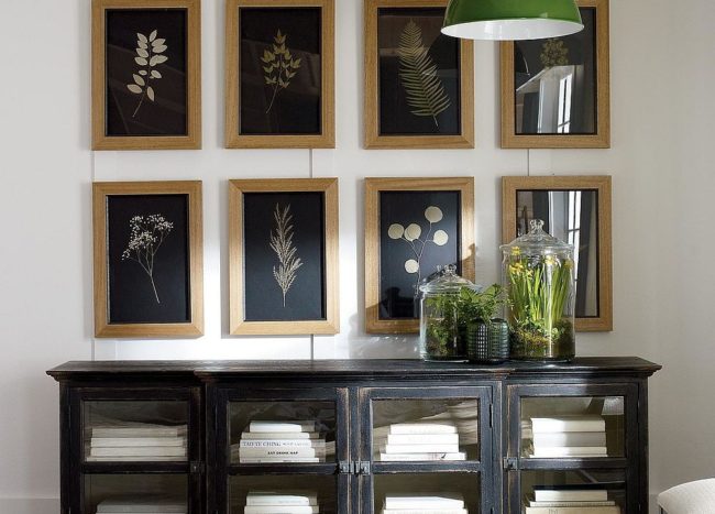 25 Captivating Entryways That Embrace the Beauty of the Gallery Wall