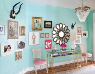 25 Captivating Entryways That Embrace the Beauty of the Gallery Wall