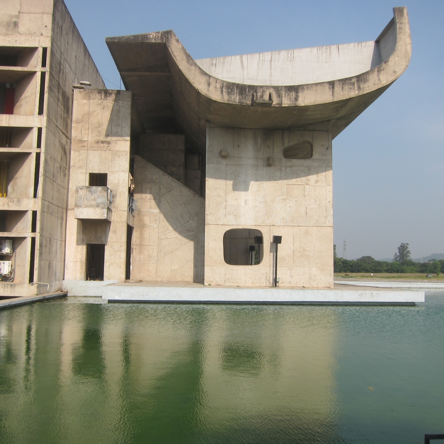 Complexe du Capitole, Chandigarh, India, 1952. Photo by Bénédicte Gandini © FLC/ADAGP.