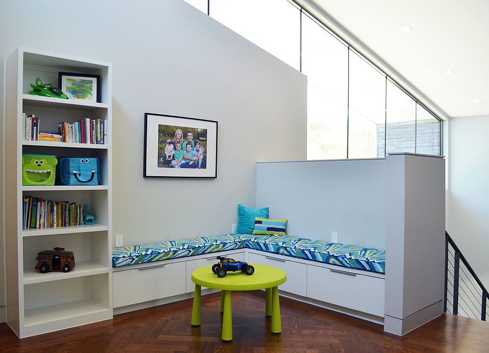 Corner seating bench is perfect for a comfy kids' room