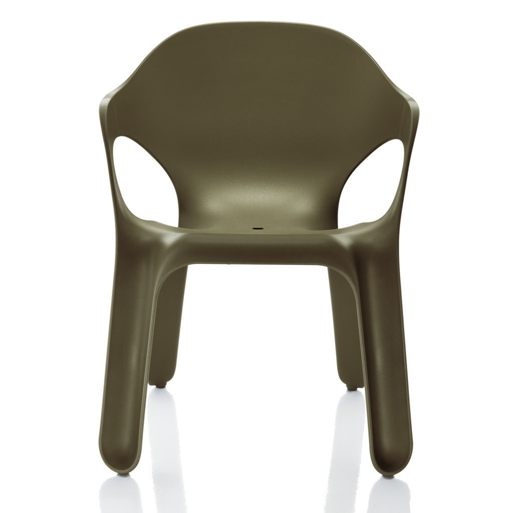 Easy Chair in olive green. Image © Magis Spa.