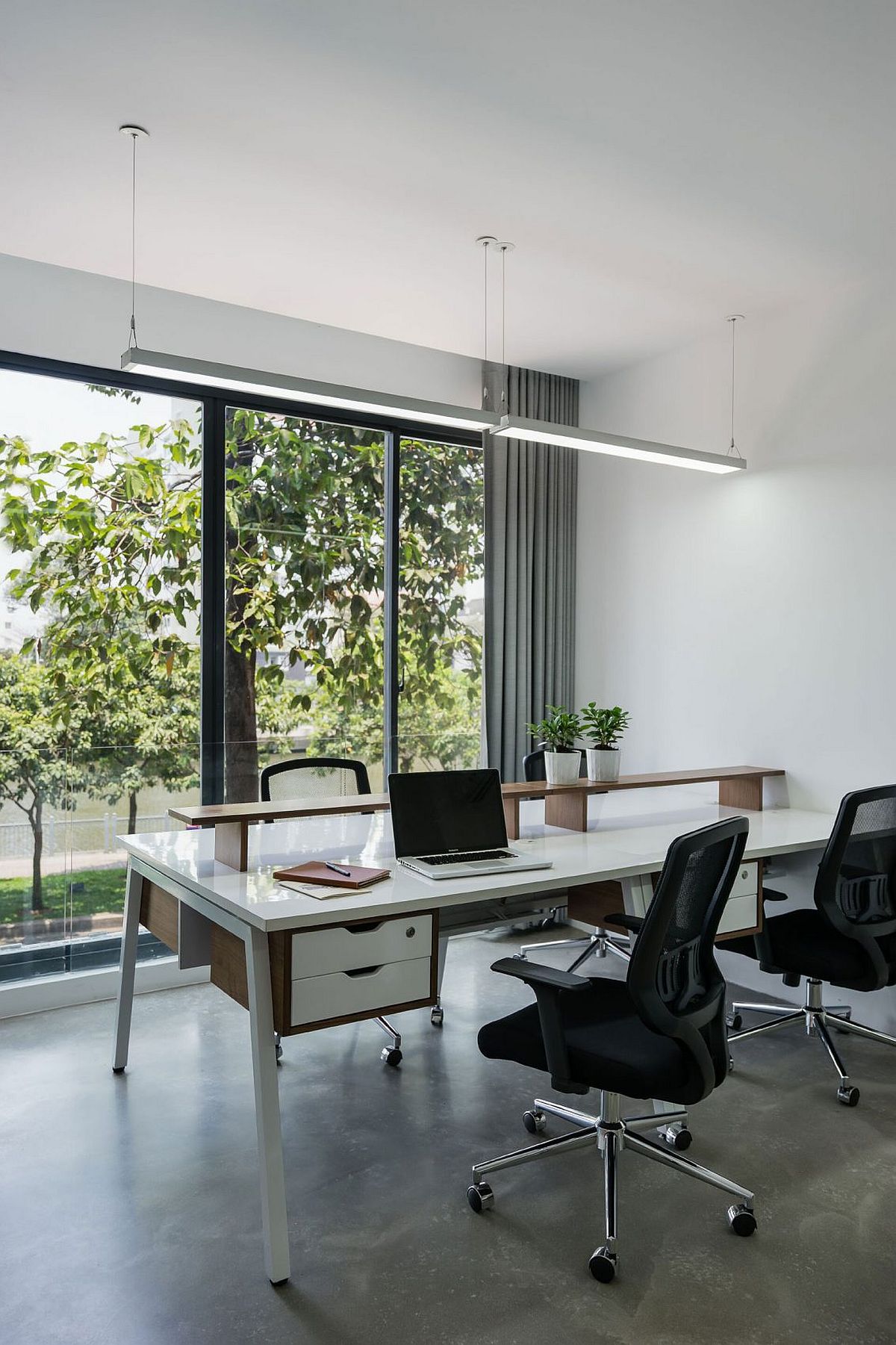 Ergonomic workstation with a view of the canal outside