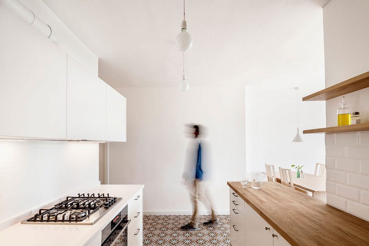 Floor in mosaic tiles adds pattern to the kitchen