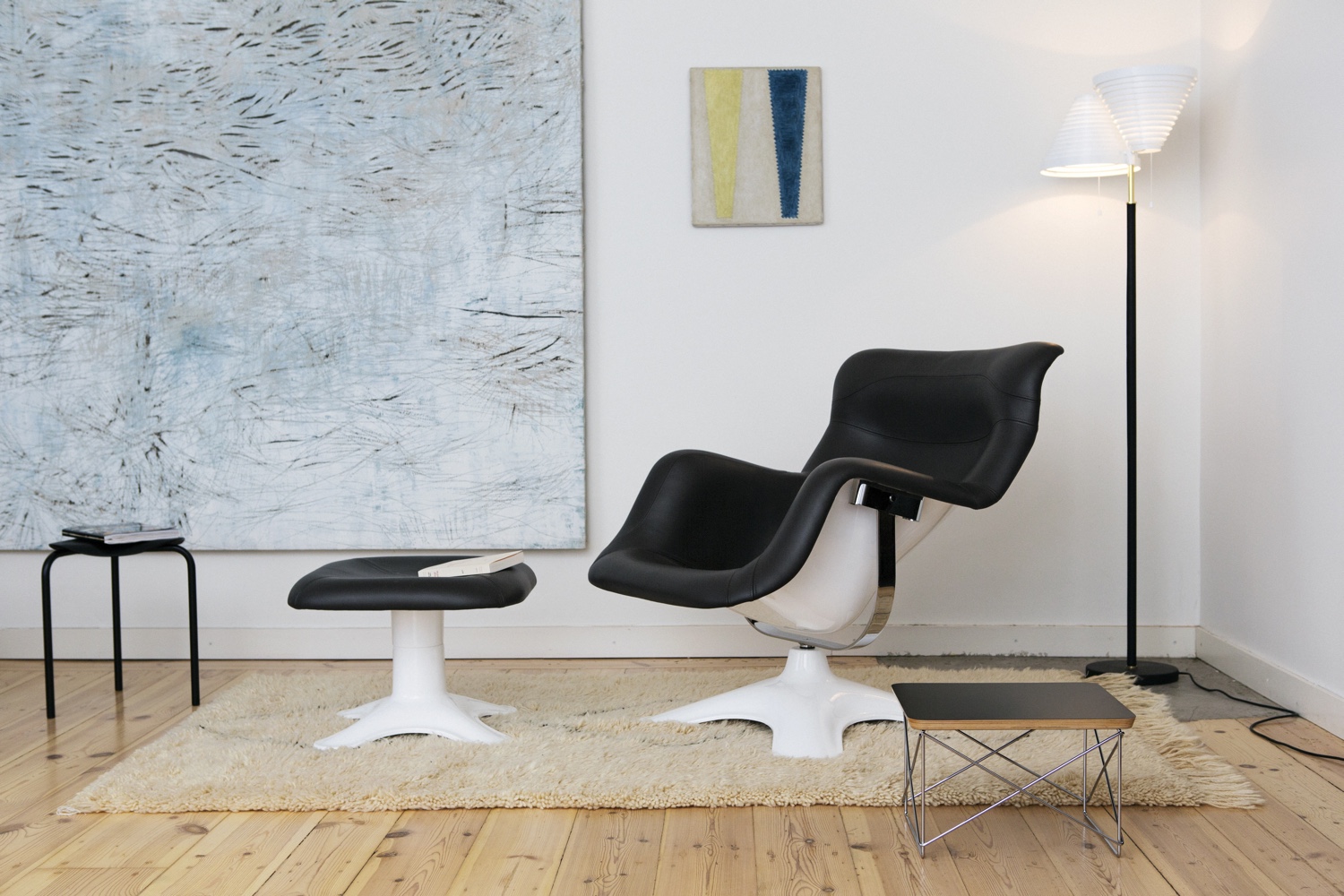 Karuselli Lounge Chair and Karuselli Ottoman. Image by Mikko Ryhänen courtesy of Artek.