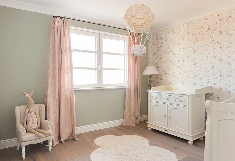 Light pink is the perfect color for shabby chic style nursery