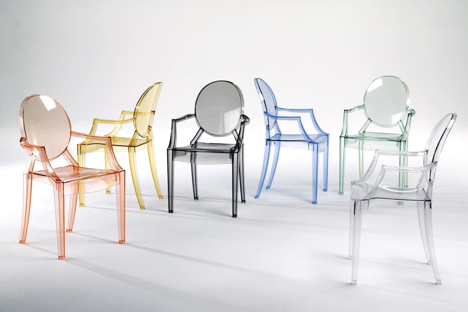 Louis Ghost Chair. Image courtesy of Kartell.