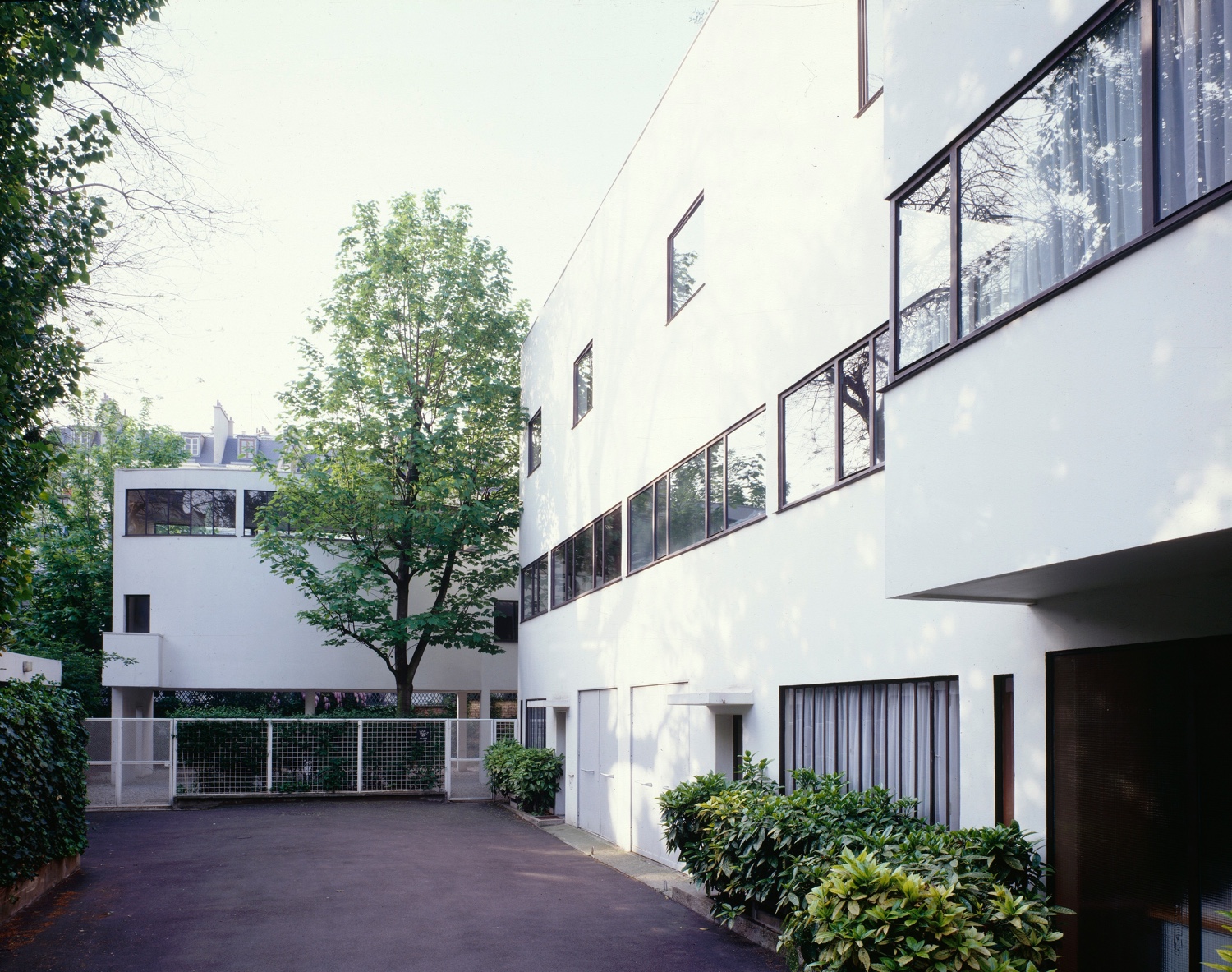 Maison La Roche-Jeanneret, Paris, France, 1923 - 1925. Photo by Oliver Martin-Gambier © FLC/ADAGP.