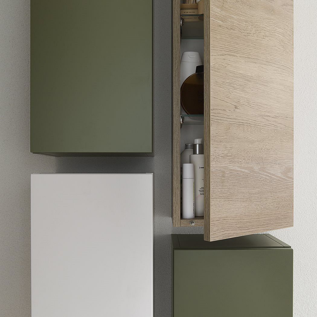 Minimal medicine cabinet design