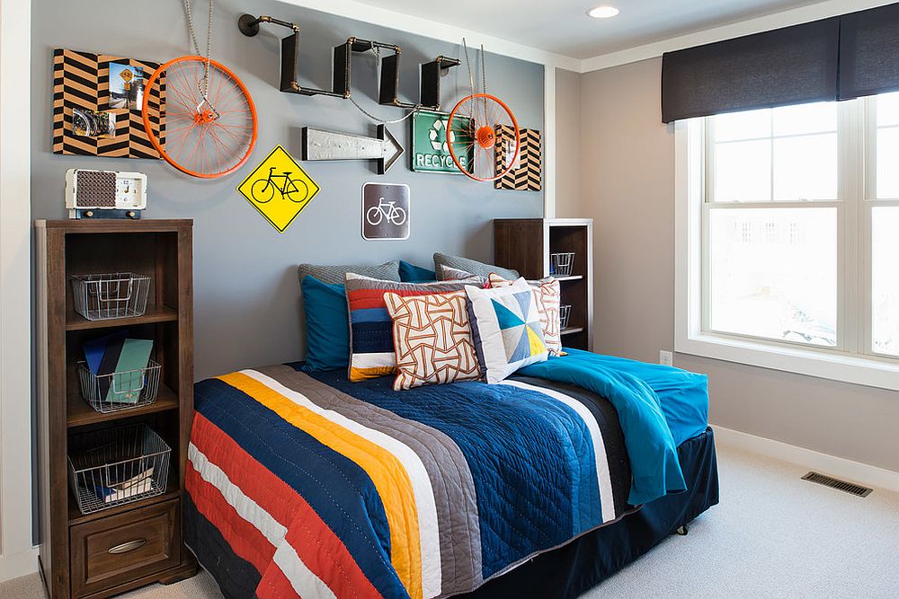 Mix and match different signs to decorate the accent wall in kids' room