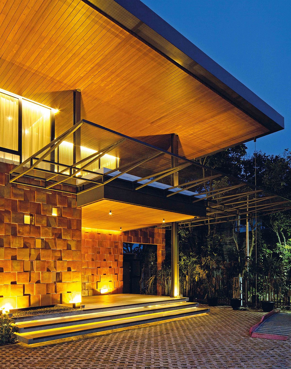 Modern house in Jakarata with 19 bedrooms spread across two levels