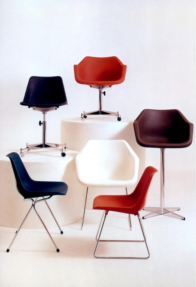 Original Polypropylene Chairs and Polypropylene Armchairs. Image courtesy of Robin and Lucienne Day foundation.