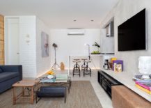 Small-living-room-of-the-Brazilian-apartment-with-modern-decor-217x155