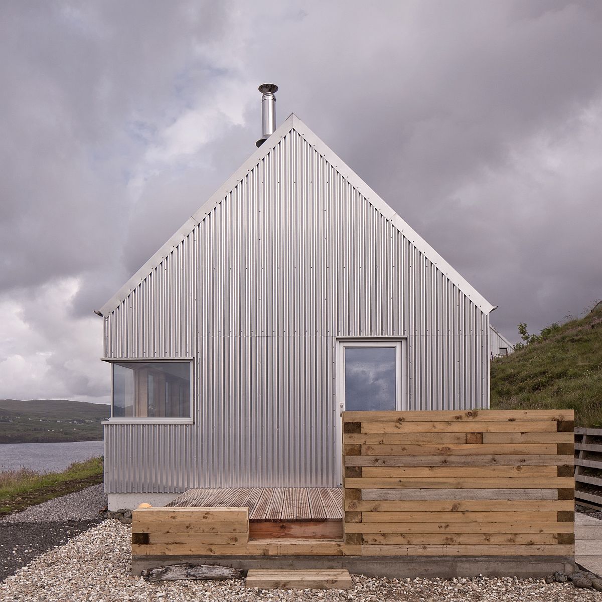 Timber and hand poured concrete deck outside the relaxing Tinhouse