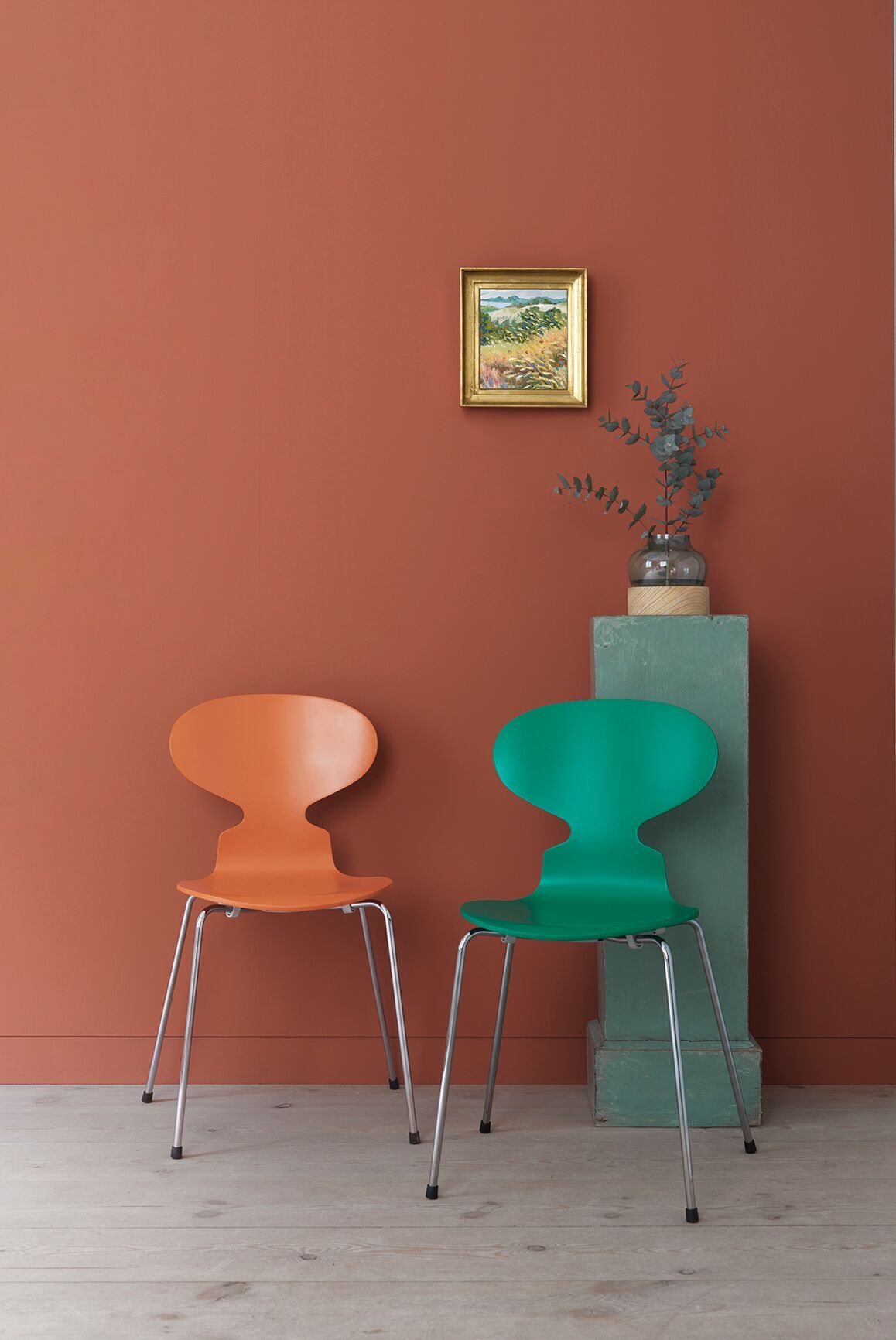 Ant™ in Chevalier Orange and Hüzün Green. Colours by Danish artist Tal R.