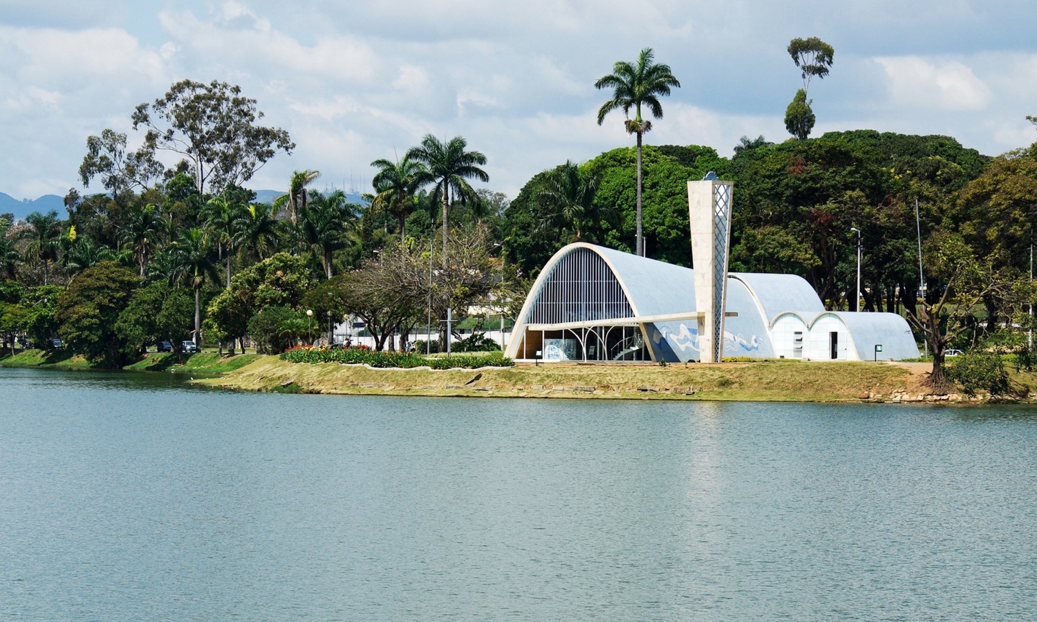 Church of St. Francis de Assisi (Igreja de São Francisco de Assis). Photo © 2016 Guardian News and Media Limited.