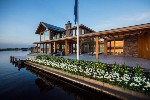 21 Easy DIY Benches (Indoor & Outdoor!) A Piece