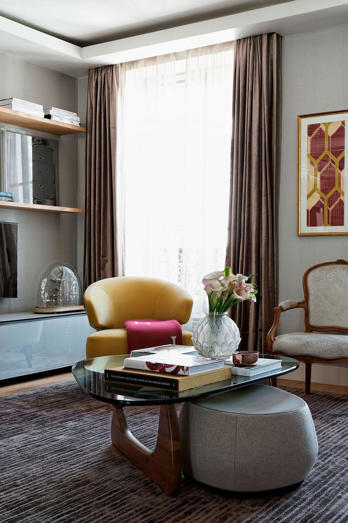 Gorgeous chair in yellow for the living room