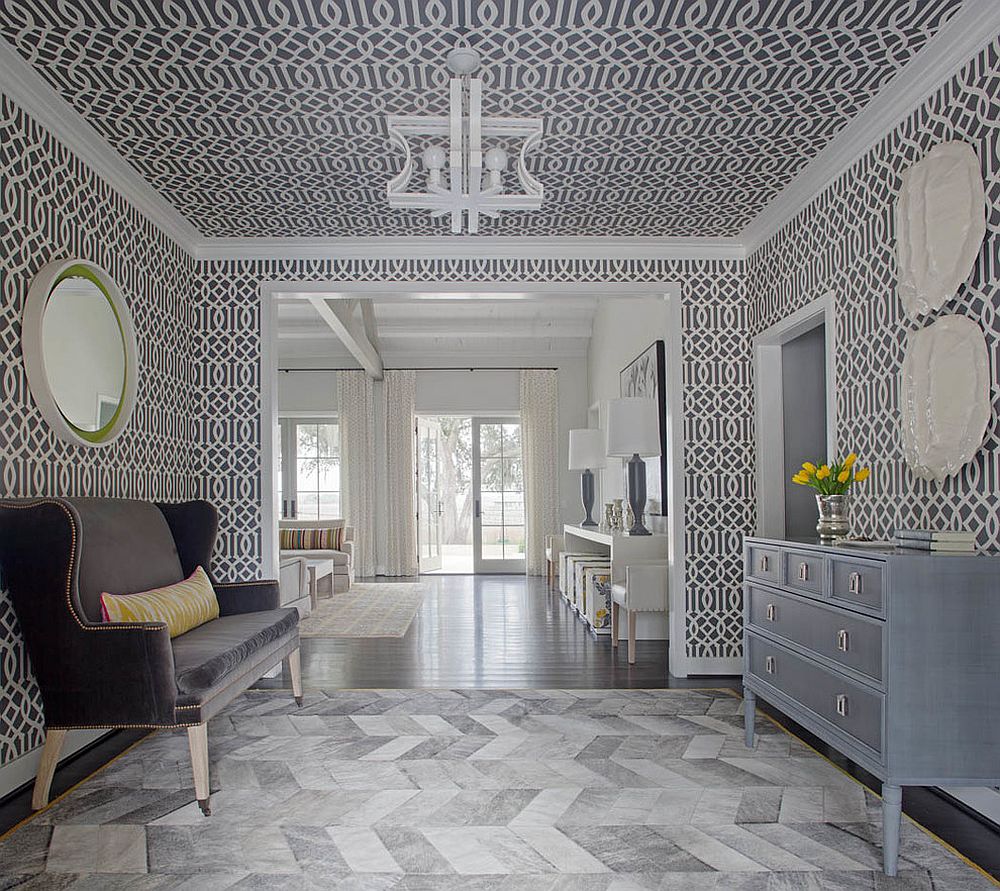 Imperial Trellis wallpaper for the entryway [Design: Rethink Design Studio]