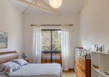 Lantern-style-lighting-for-the-bedroom-with-sloped-ceiling-217x155