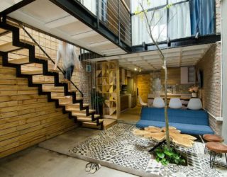 Small Home Maximizes Space and Ventilation Using a Cool Atrium