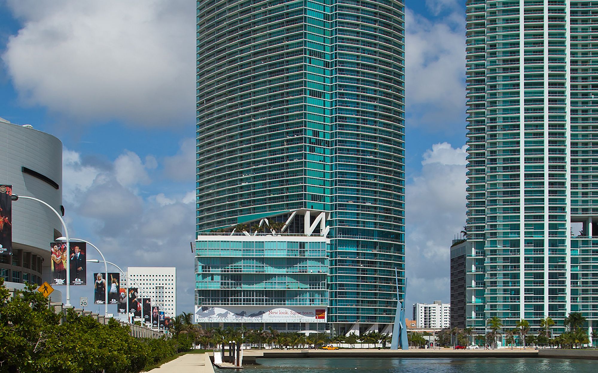 Marinablue luxury condos in Downtown Miami