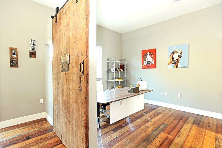 25 Ingenious Ways to Bring Reclaimed Wood into Your Home Office | Decoist
