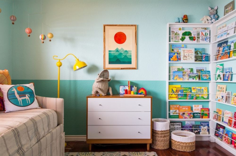 Two-tone wall in a modern nursery