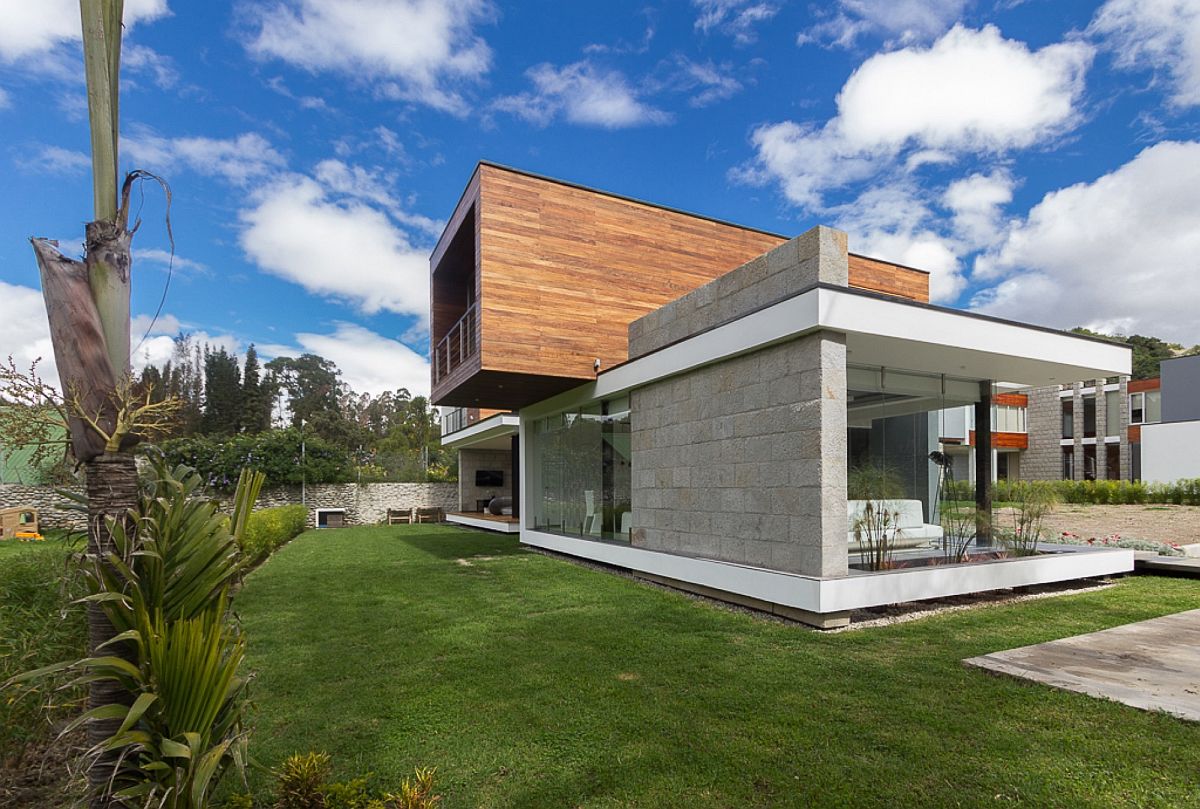 Wall with cement blocks keeps out harsh sunlight