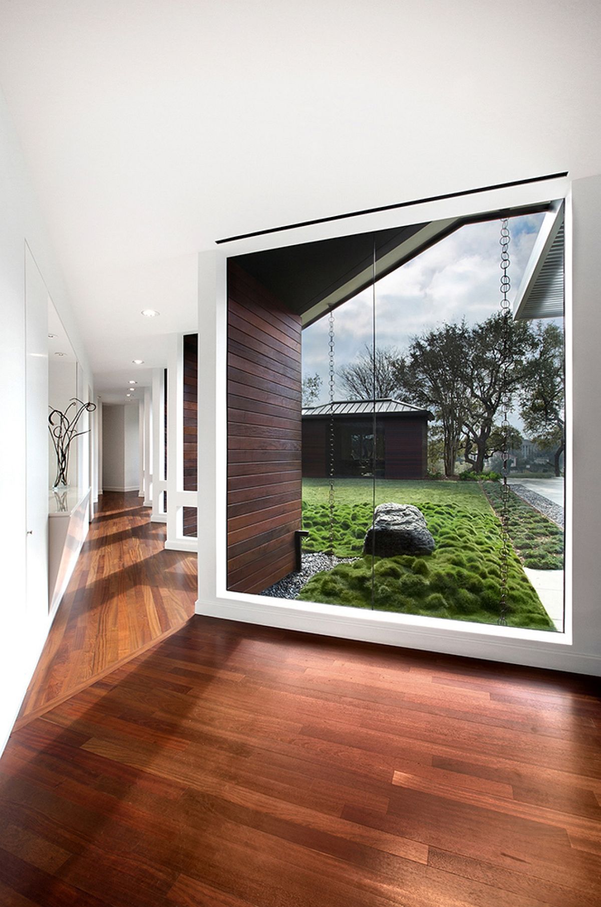 Beautifully framed views bring the landscape indoors