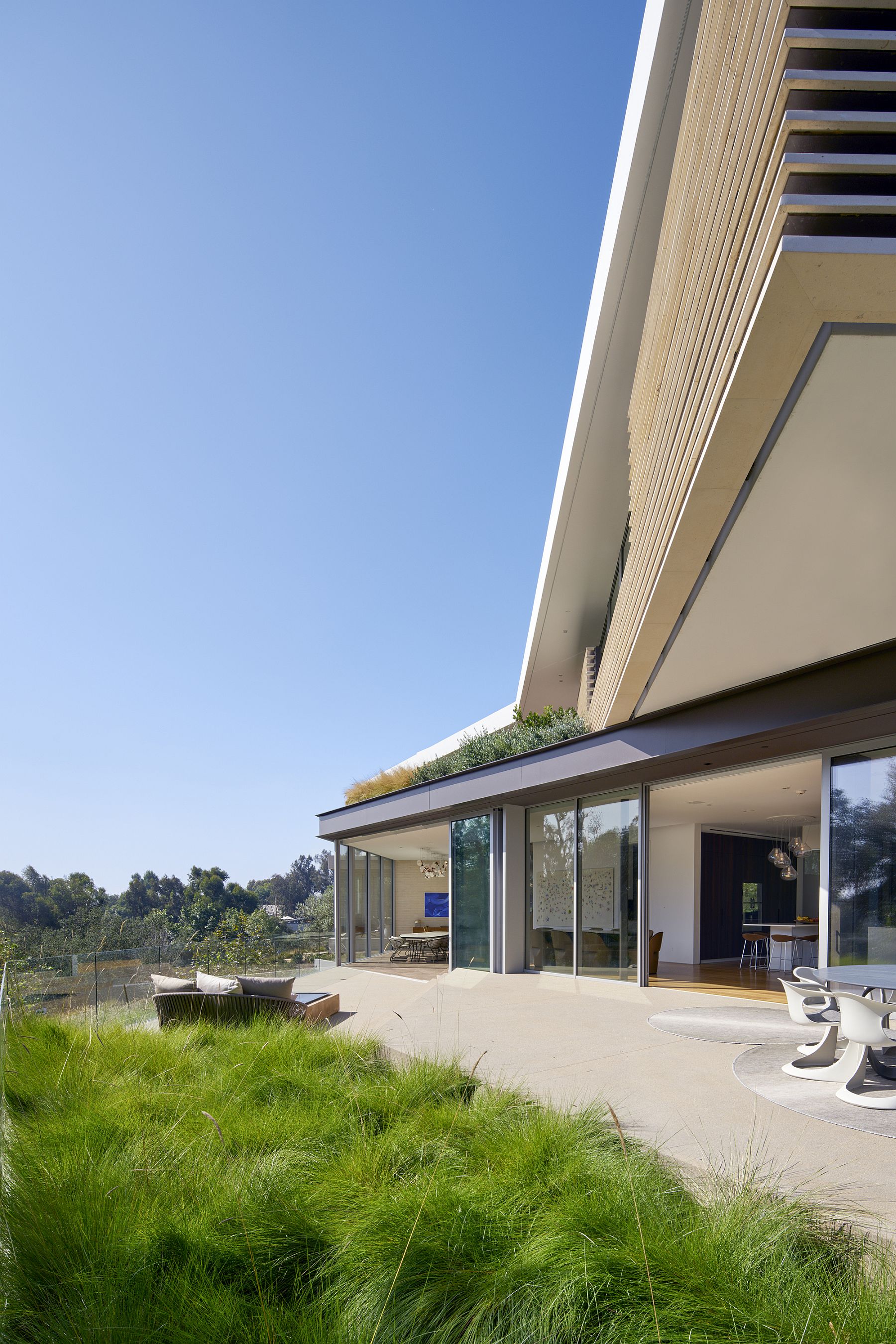 Expansive LA home designed to meet the demands of its unique landscape