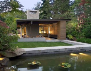 A Study in Serenity and Simplicity: Urban Cabin in Seattle