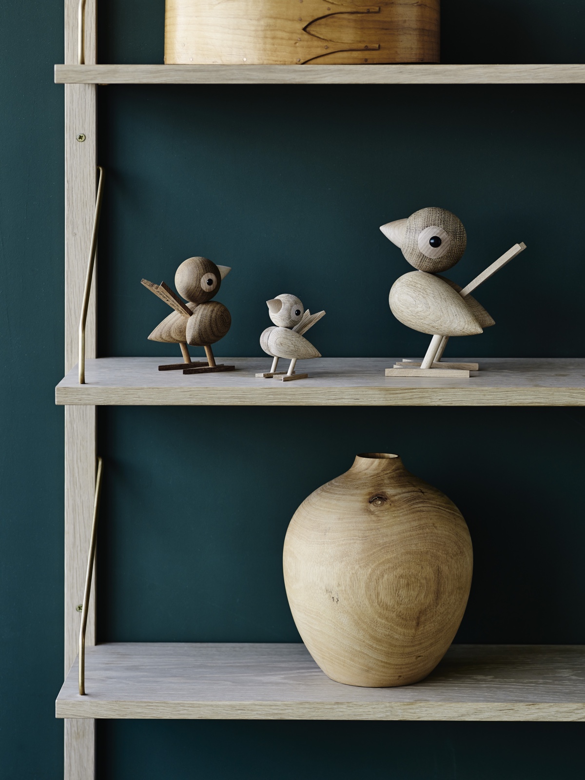 Gunnar Flørning’s sparrow (1958) is available in three sizes – 8cm, 12cm & 18cm – in teak and oak.