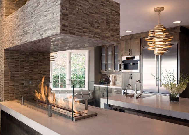 Innovative Way To Use The Fireplace In The Kitchen 650x467 