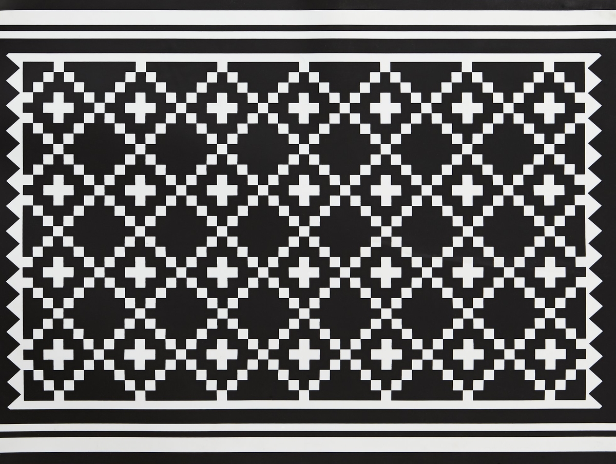 Kilim placemat in black and white