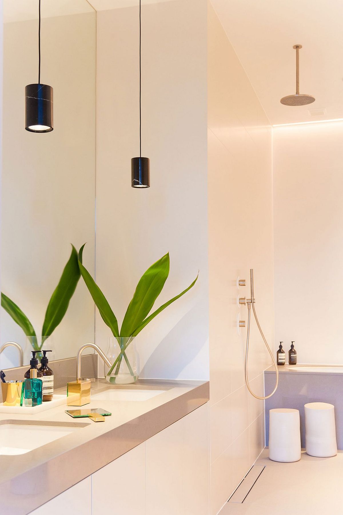 Lighting transforms the ambince of the cool bathroom