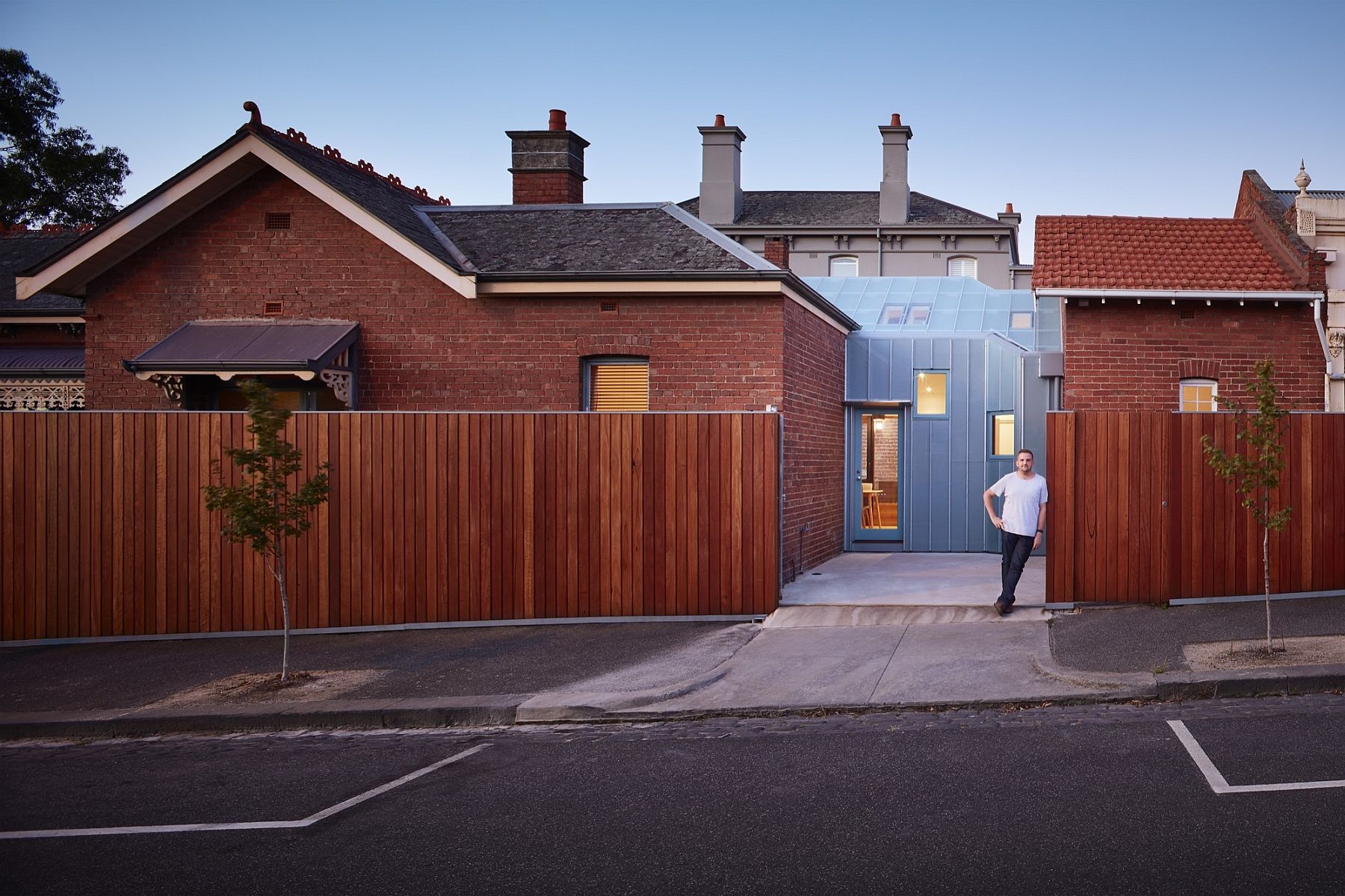 Modern home extension in Melbourne maximizes living space