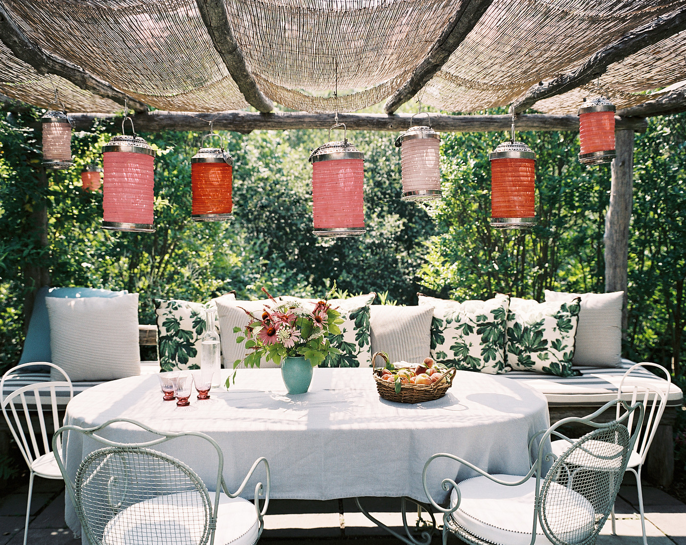 Patio with paper lanterns (photo via Lonny)