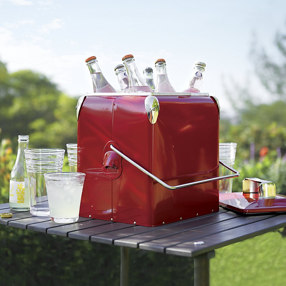 Red picnic cooler for outdoor dining