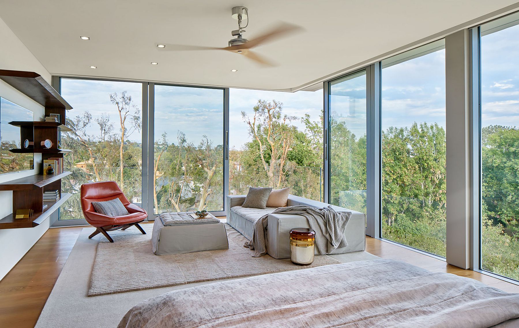 Relaxing room in neutral hues with wonderful valley views