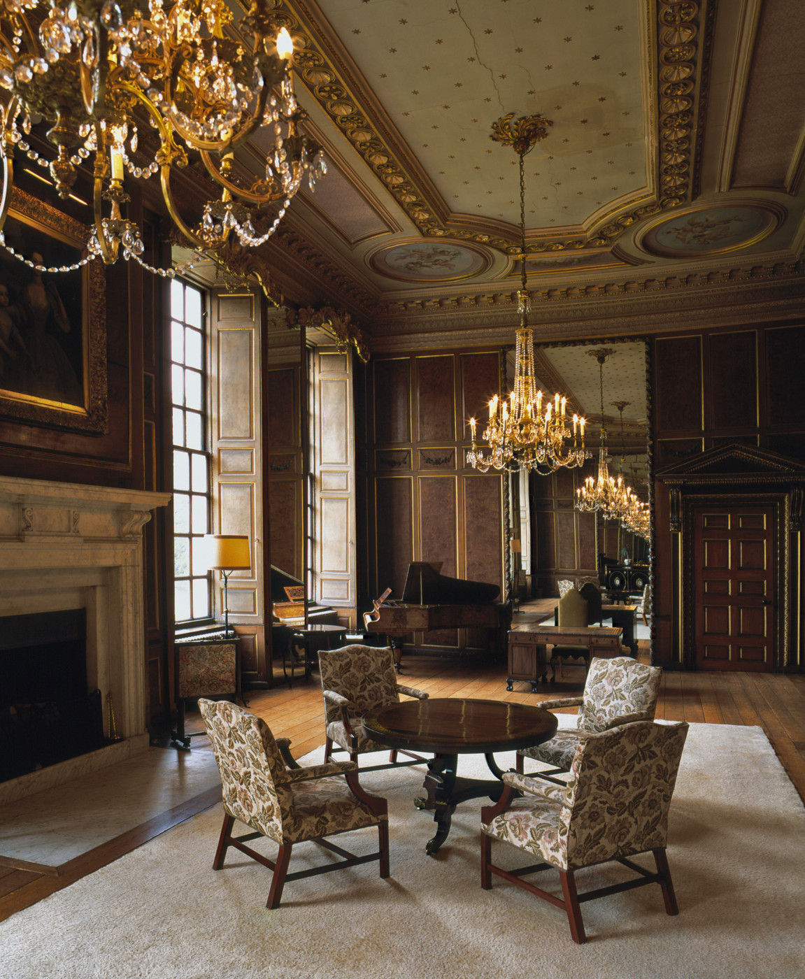 Traditional drawing room with high ceilings