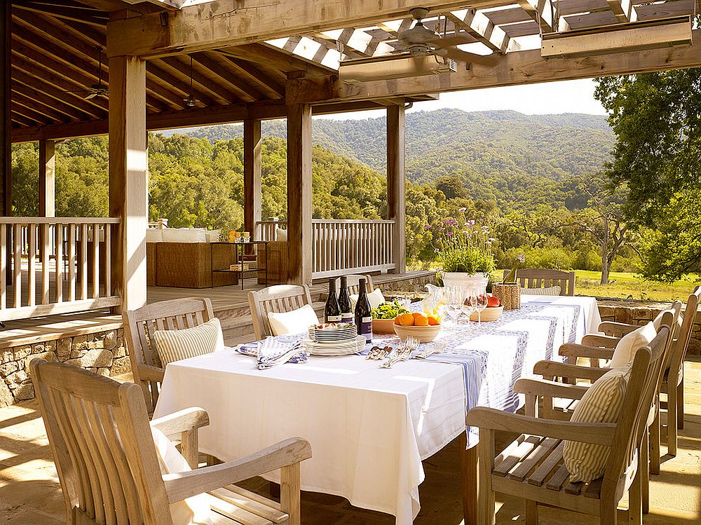 Traditional patio with outdoor dining and awesome mountain views [Design: BAR Architects]