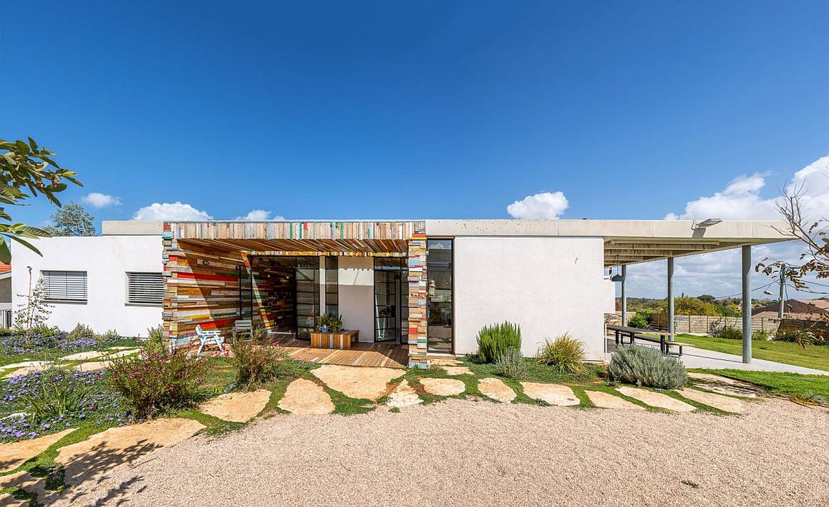 Unique modern family house in Hofit, Israel