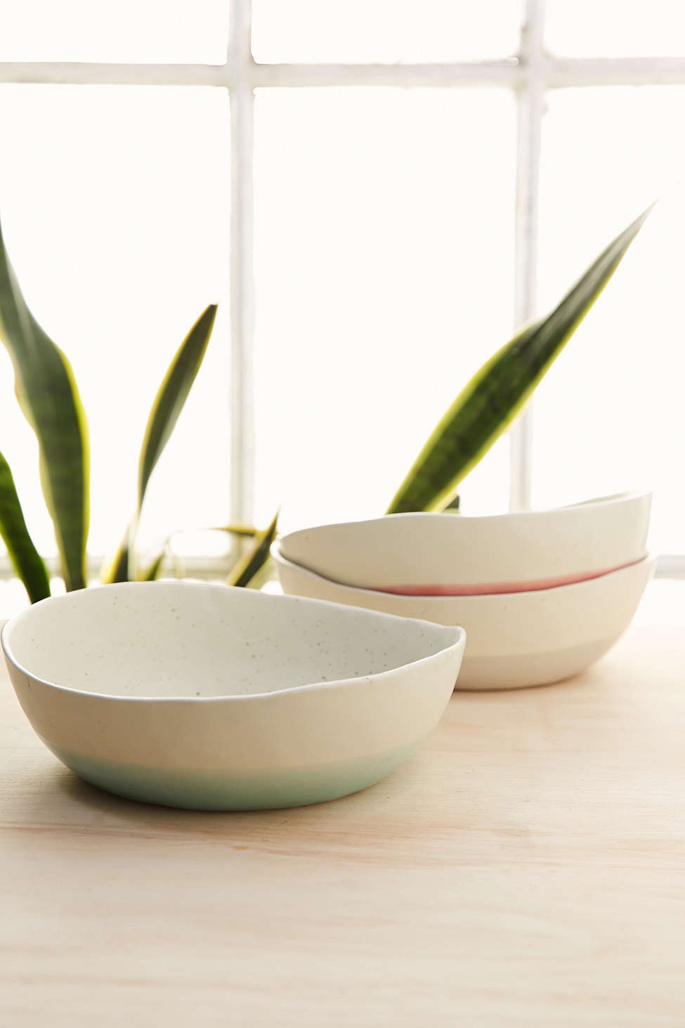 Urban Outfitters' speckled dip bowls