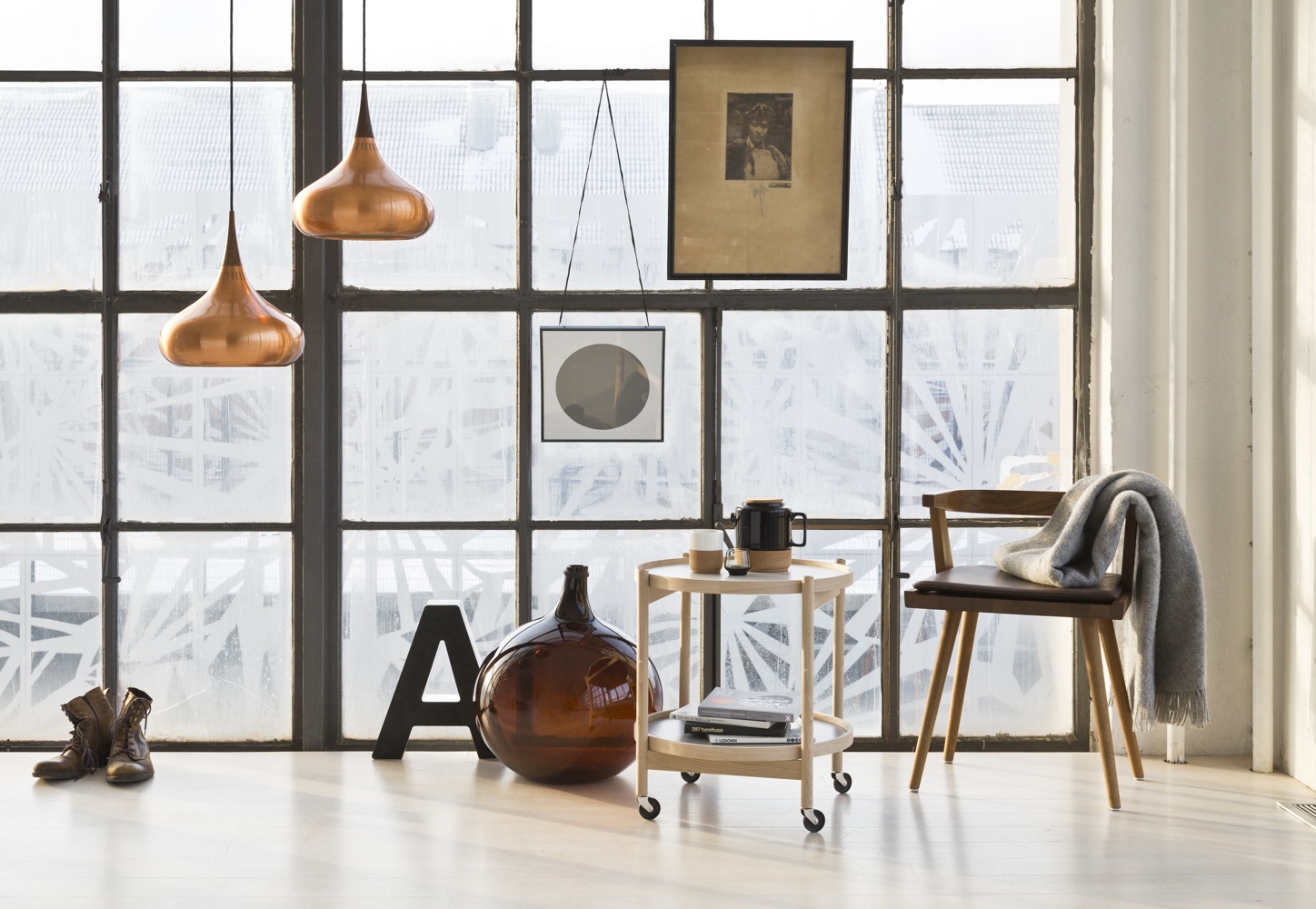 Bølling Tray Table in oak and grey. Image courtesy of Brdr. Krüger.