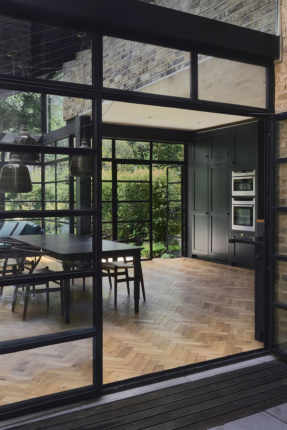 Crittall windows and doors shape the stylish contemporary extension