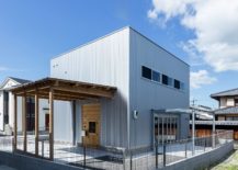 Cubic-exterior-of-the-contemporary-home-draws-inspiration-from-old-warehouses-217x155