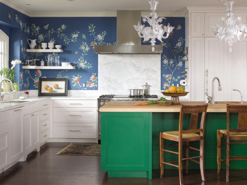 Emerald green cabinetry by O Interior Design