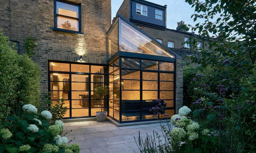 Modern Extension Using Crittall Windows Refreshes Victorian Terrace House