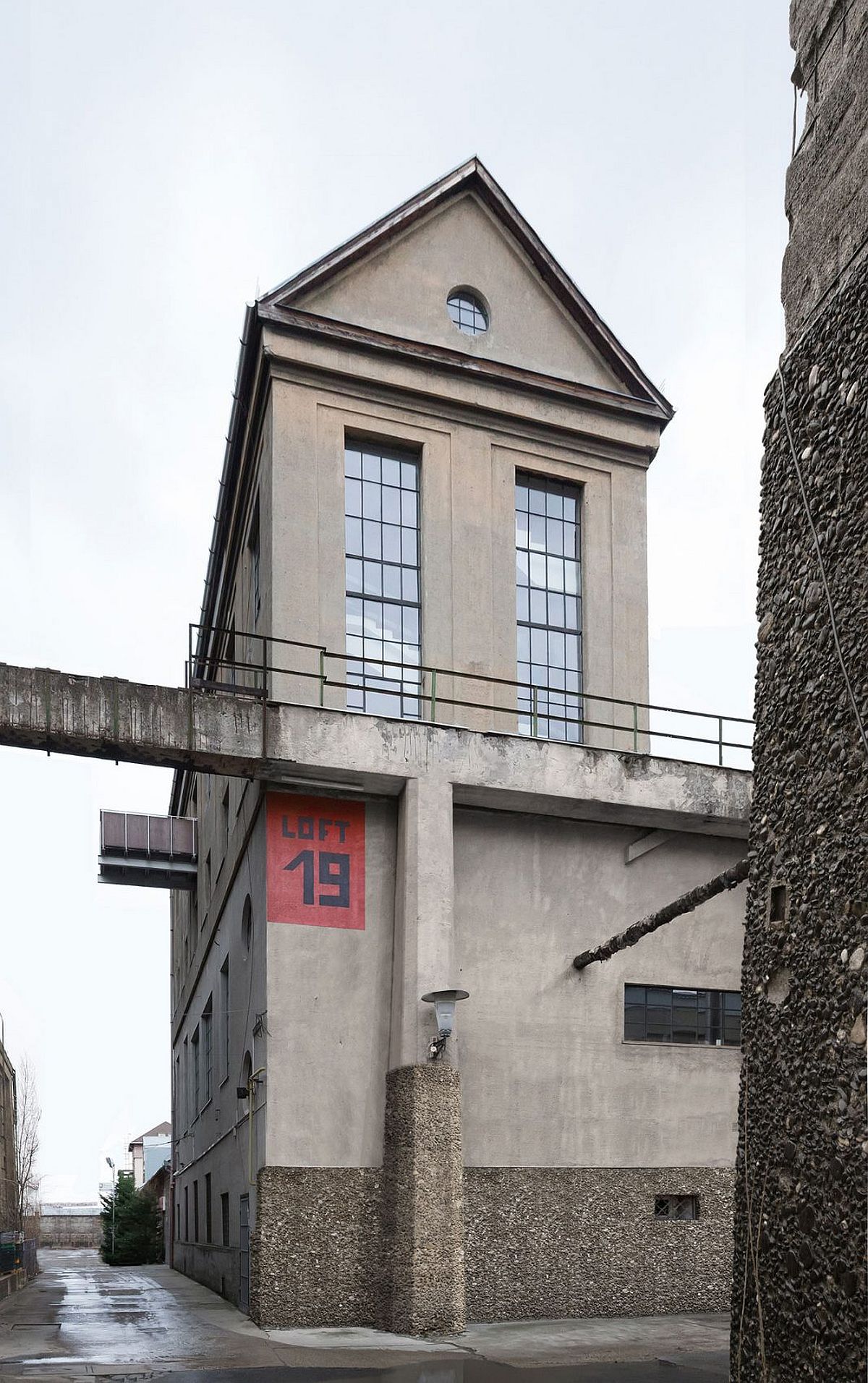 Loft 19 in Budapest is a factory turned into unique contemporary home