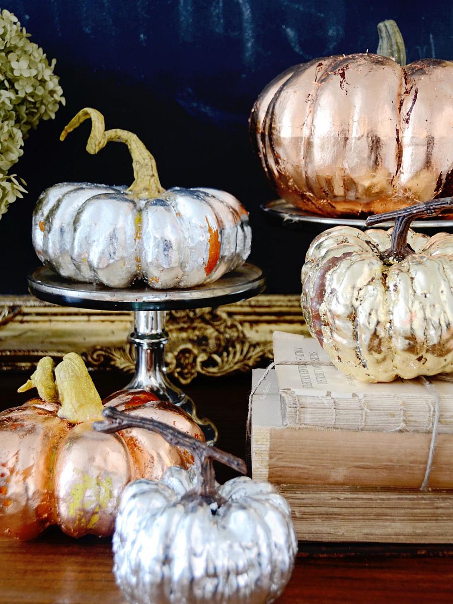 Miniature pumpkin centerpiece is bound to draw attention instantly at the Halloween party